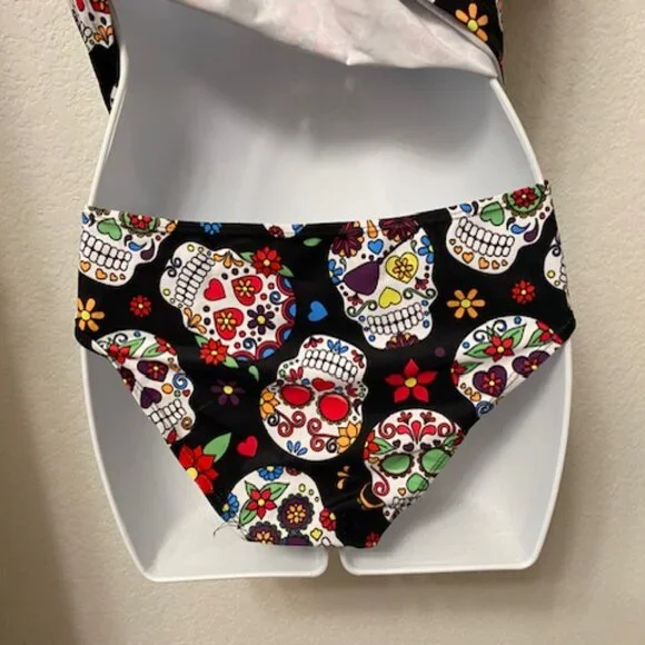 SUGAR SKULL Black Skulls & Flowers DAY OF DEAD Full Coverage TANKINI Swimsuit S - Picture 7 of 11
